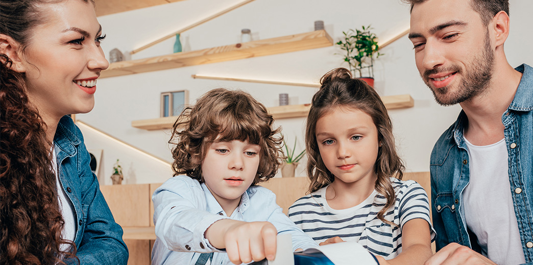 Educatia financiara a copiilor: ce si cum sa-i inveti cat mai devreme